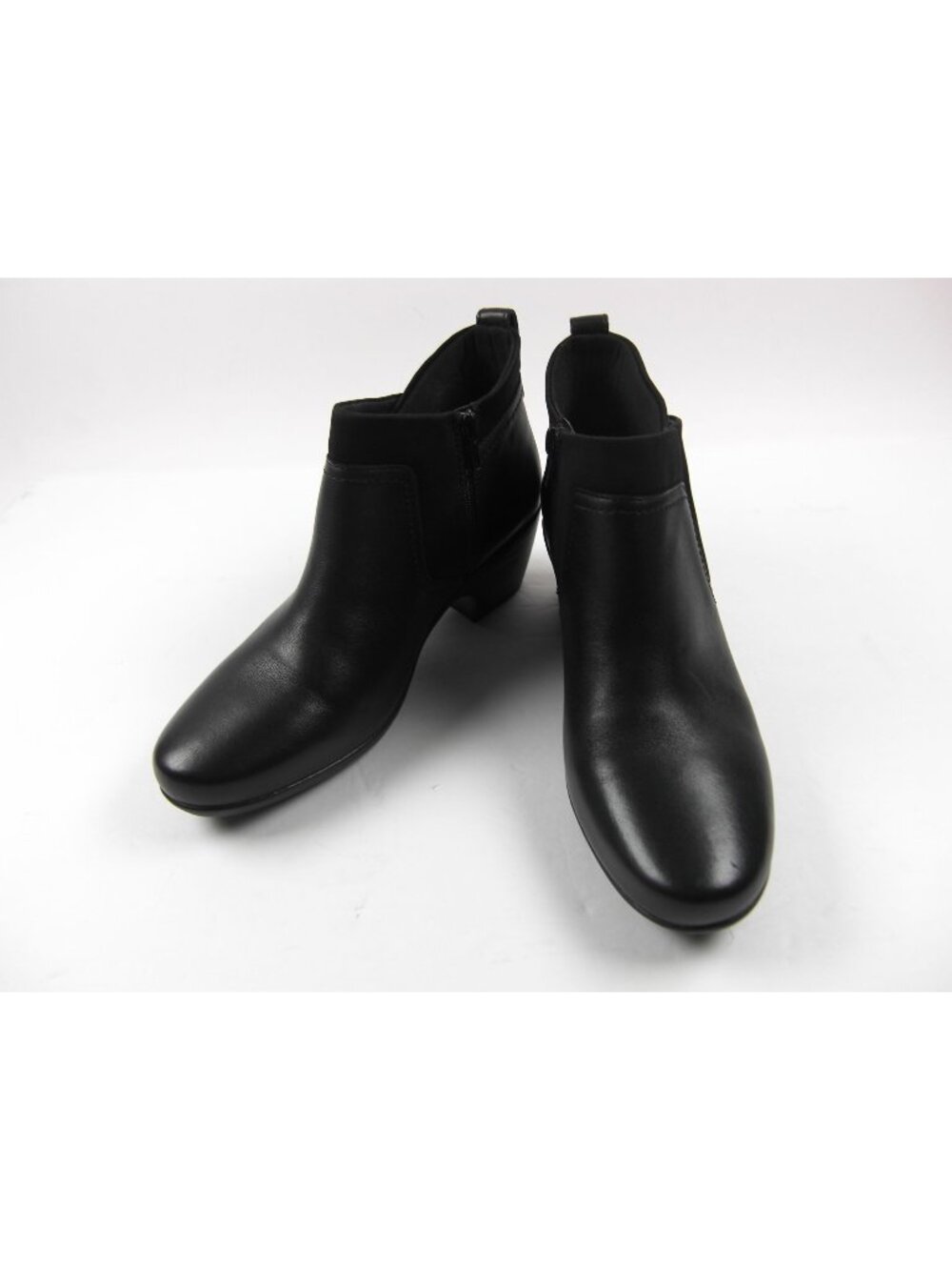 Clarks Womens Emily Chelsea Black Chelsea Boots Shoes size 9 New